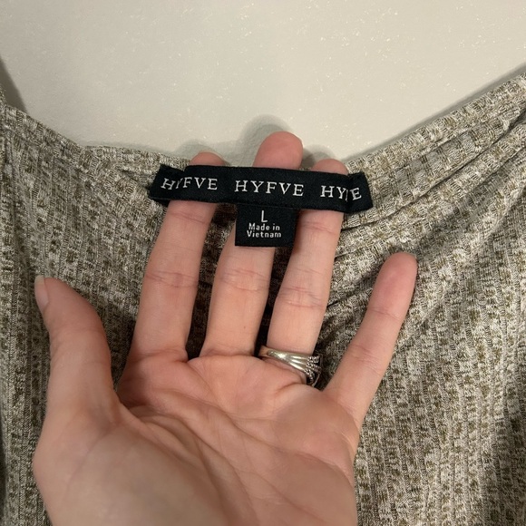 HYFVE Women's Cropped Spaghetti Strap Top, Size L - Picture 4 of 6